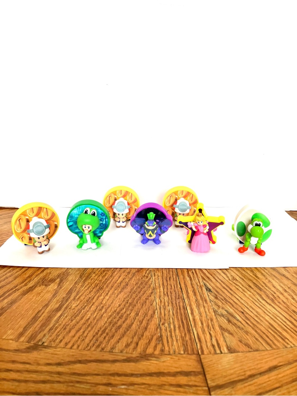 McDonald’s 2026 Super Mario Galaxy Clip Toys Lot(7) Some Same
